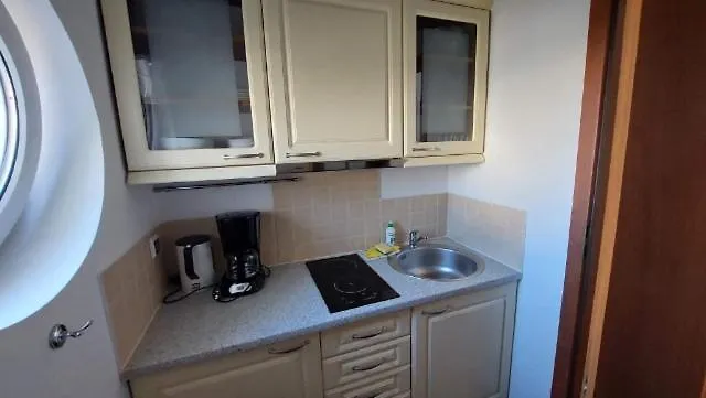 Uzdrowiskowa 7, Apartamento *